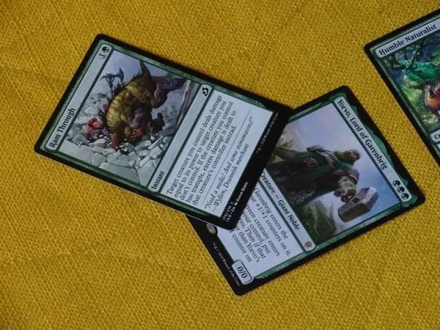 Gra Karciana Fantasy: Podstawy, Zasady i Popularne Tytuły Gra Karciana Fantasy: Podstawy, Zasady i Popularne Tytuły